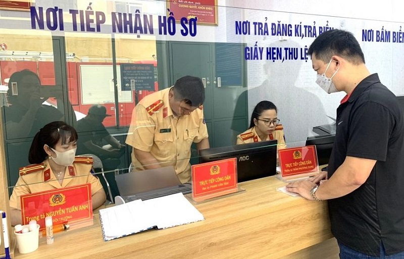 Phí đăng ký xe năm 2026 giao toàn quyền cho địa phương