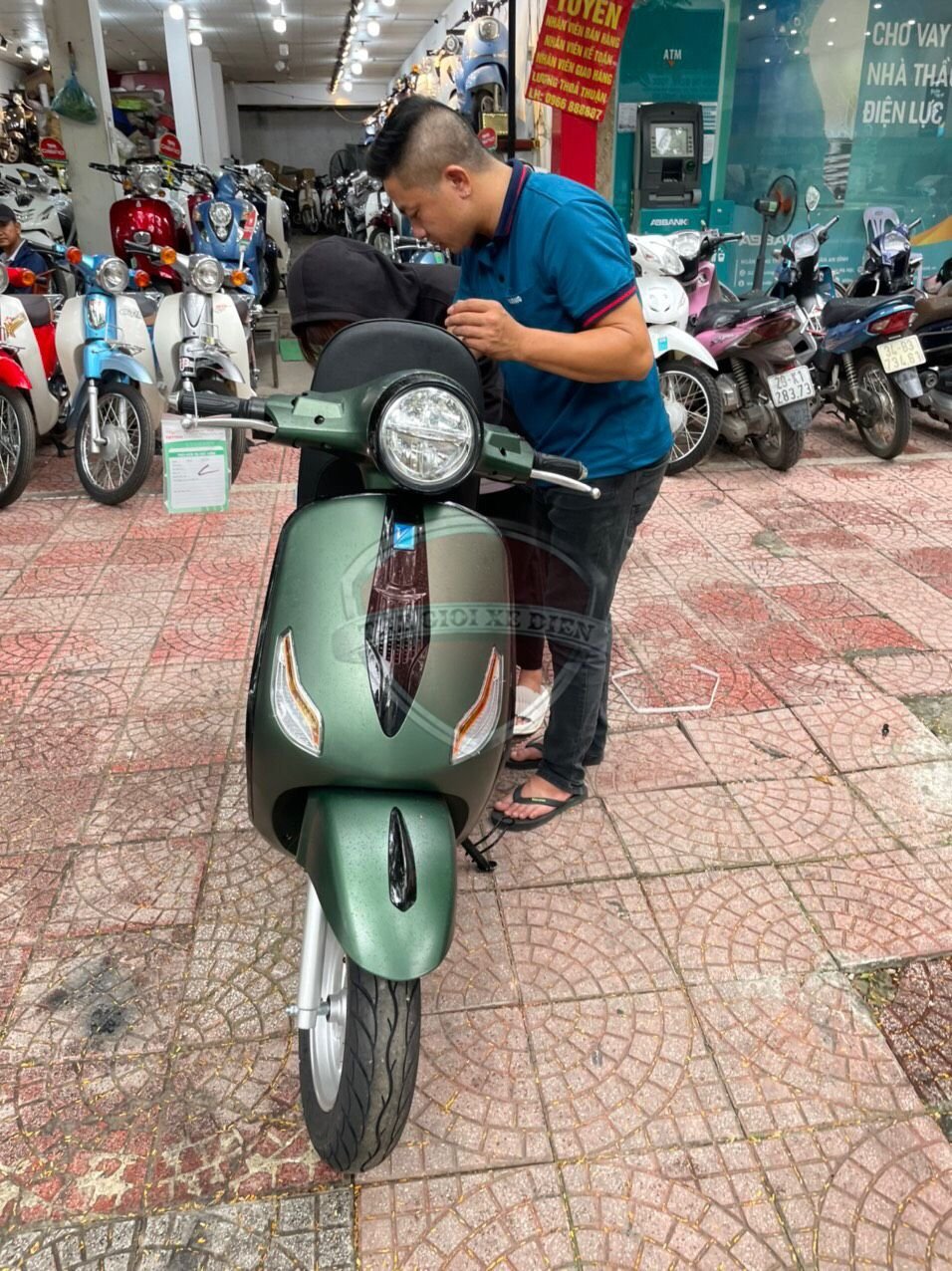 Xe điện đèn tròn