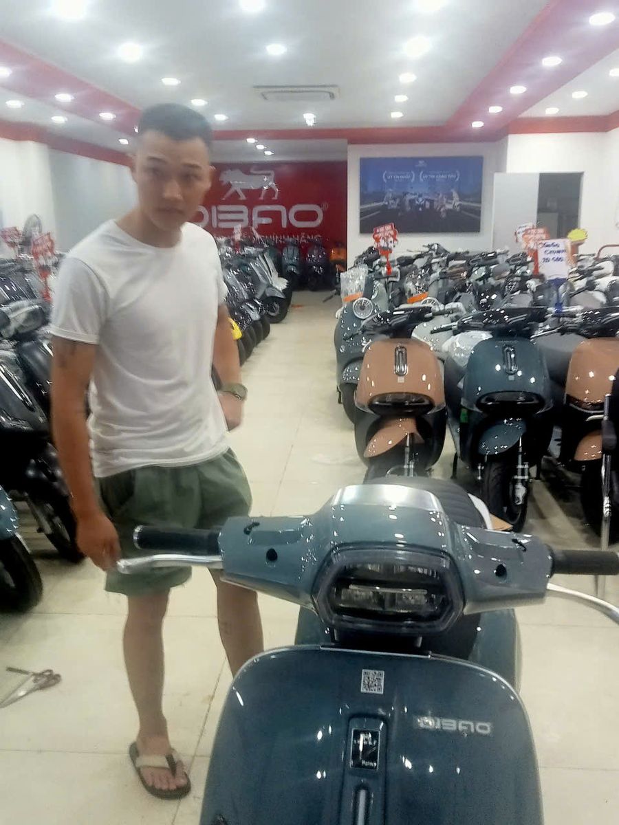 Khách Hàng Chốt Ngay Dibao Tesla Chic Q Nhờ Thiết Kế Đẹp, Giá Chỉ Khoảng 16 Triệu Đồng