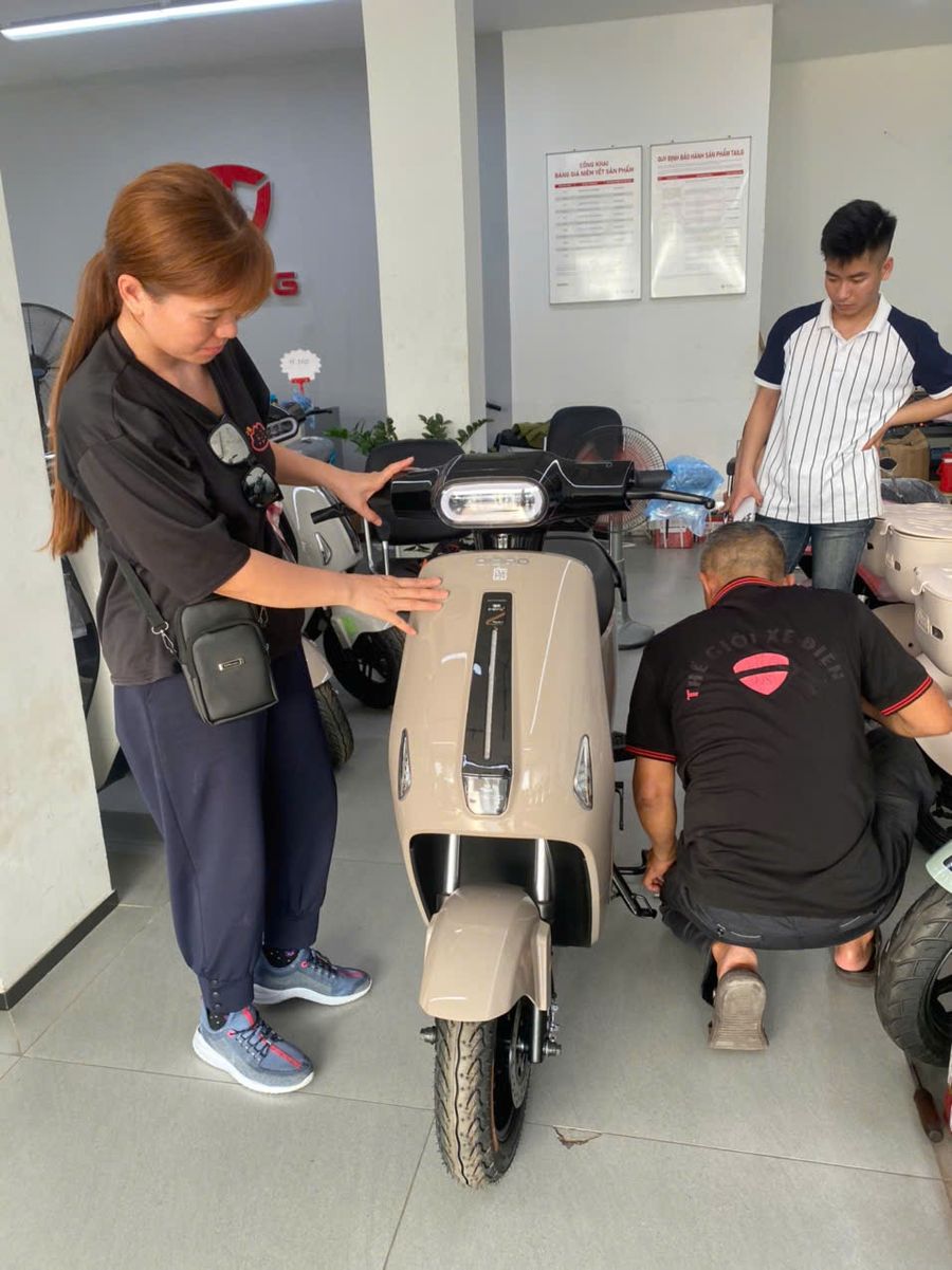 Chốt Ngay Xe Đạp Điện Dibao Ryan Màu Kem – Thiết Kế Đẹp, Vận Hành Êm Ái
