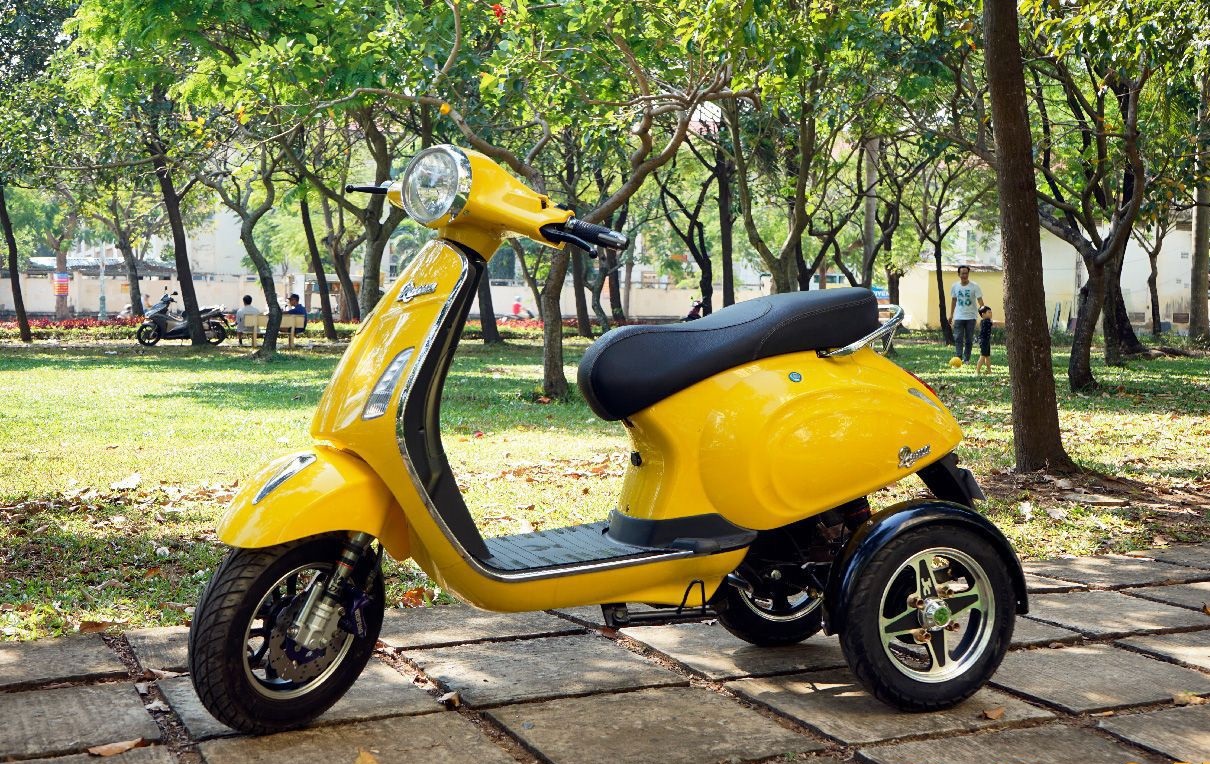 Xe điện 3 bánh Vespa