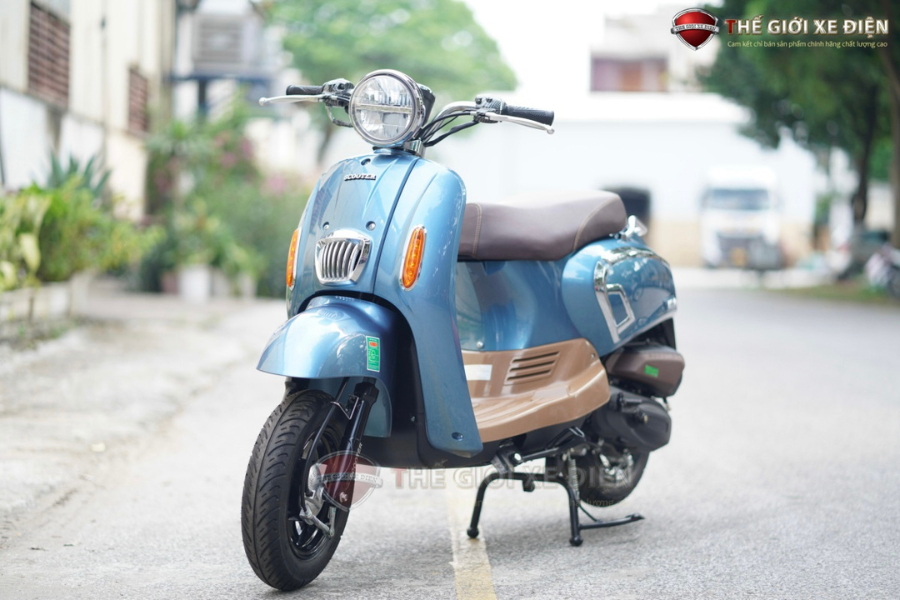 Xe ga 50cc chạy xăng Crea Scooter Hyosung của Hàn Quốc