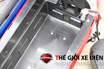 Bụng xe giant m133s