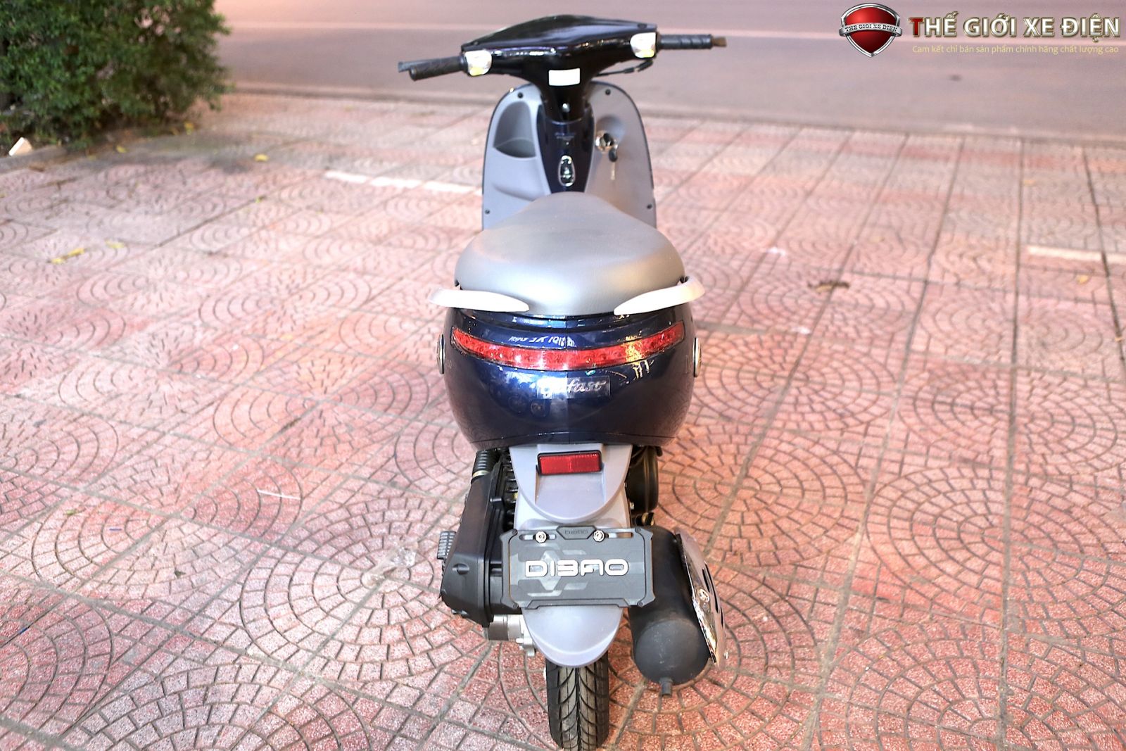 Đuôi xe bon tròn một cách tinh tế,