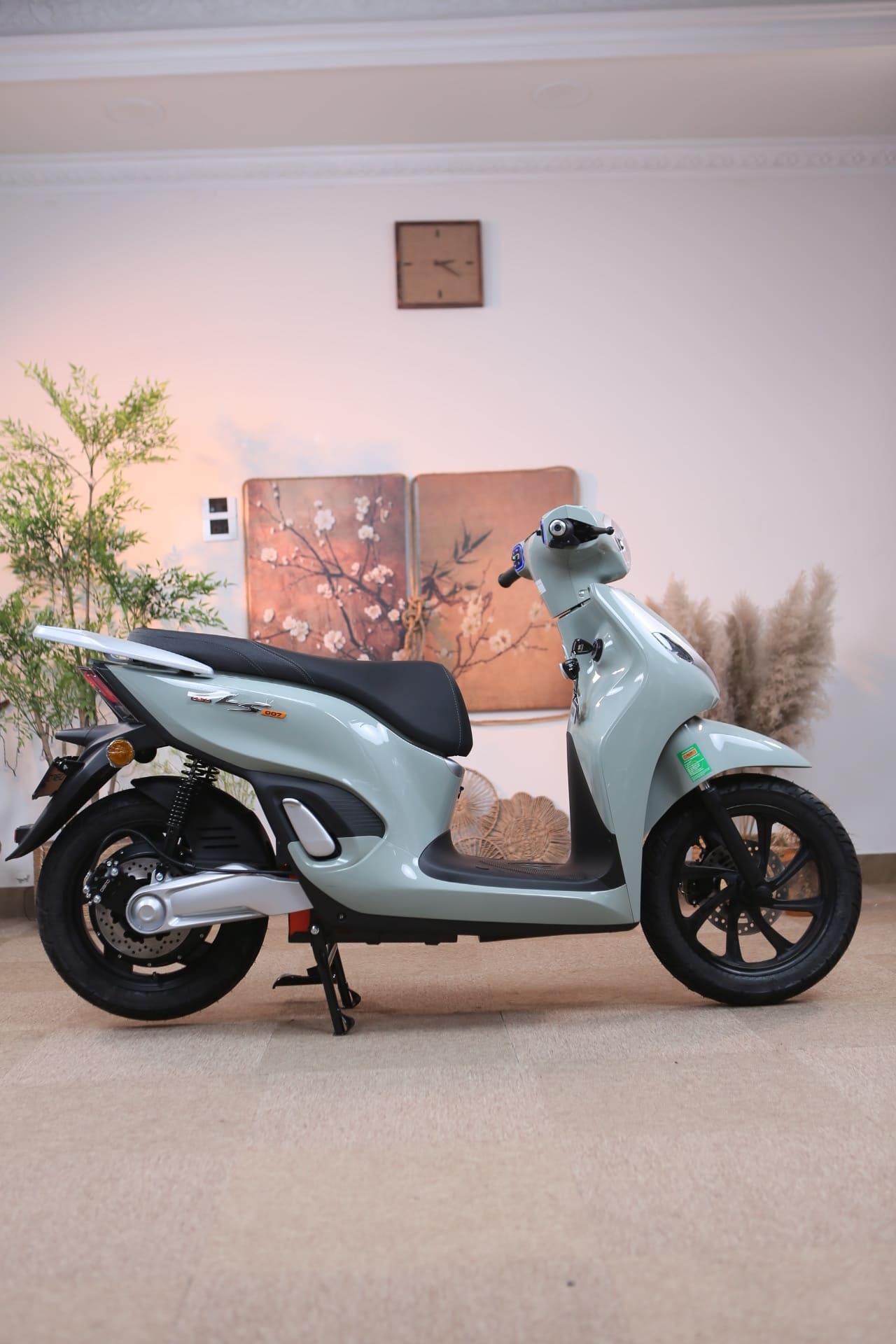 Test Va Đập Bộ Áo Xe Điện Dibao LS007 Khiến Bạn Bất Ngờ Vì Quá Đỉnh!