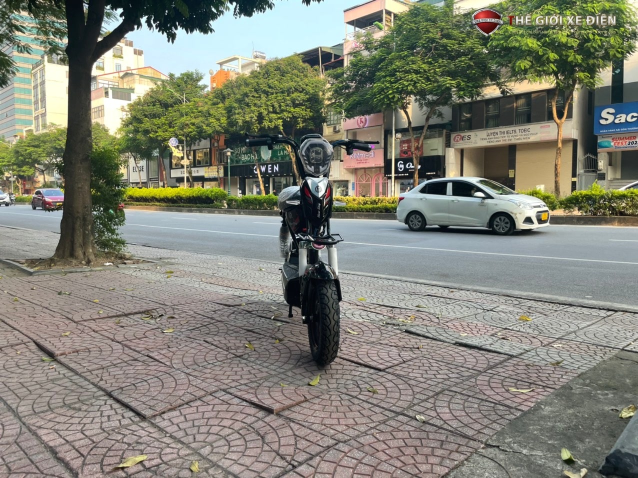 xe 133 botro chạy được 40km 1 làn sạc