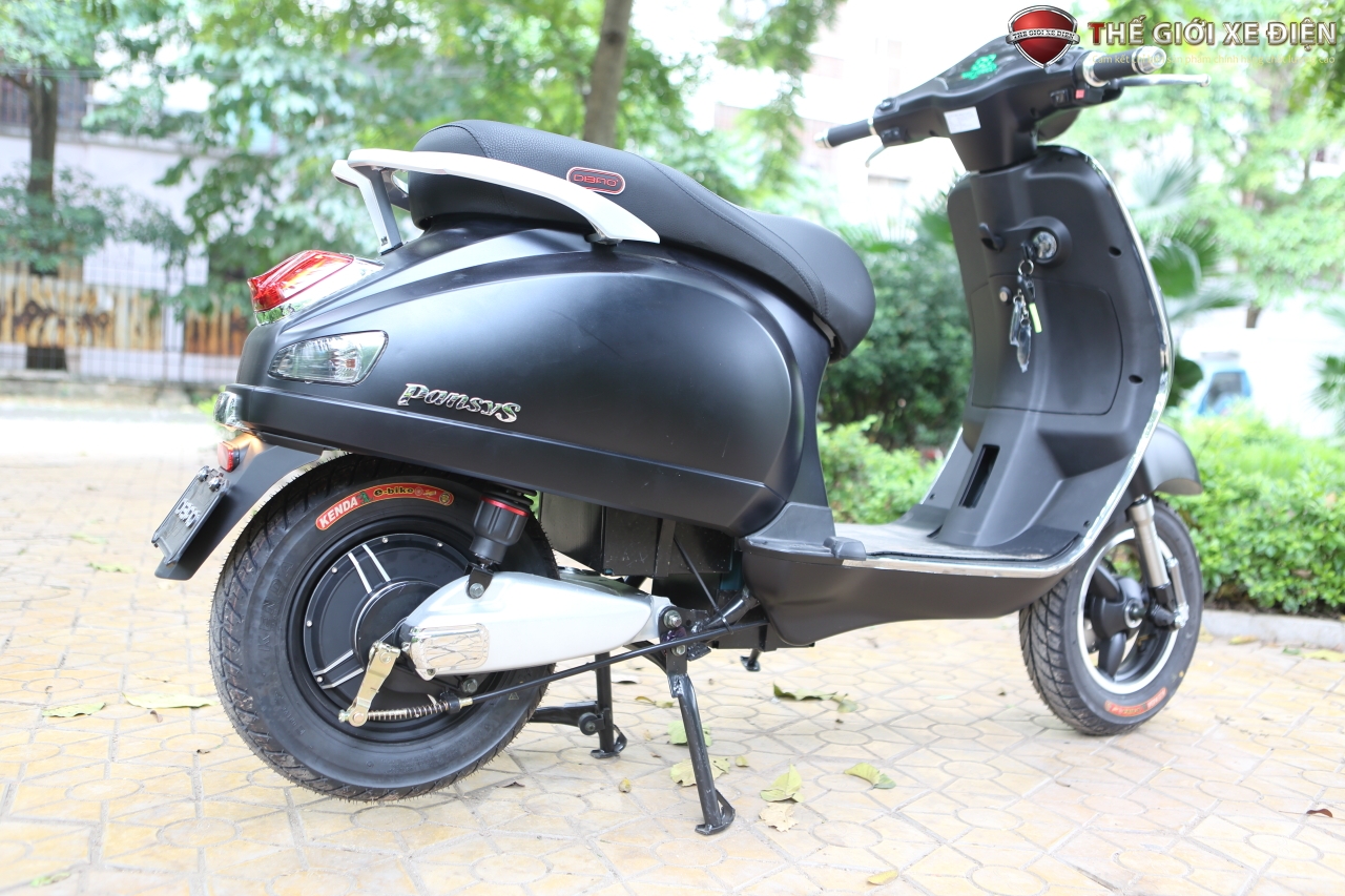 cốp trước của xe điện vespa pansy s