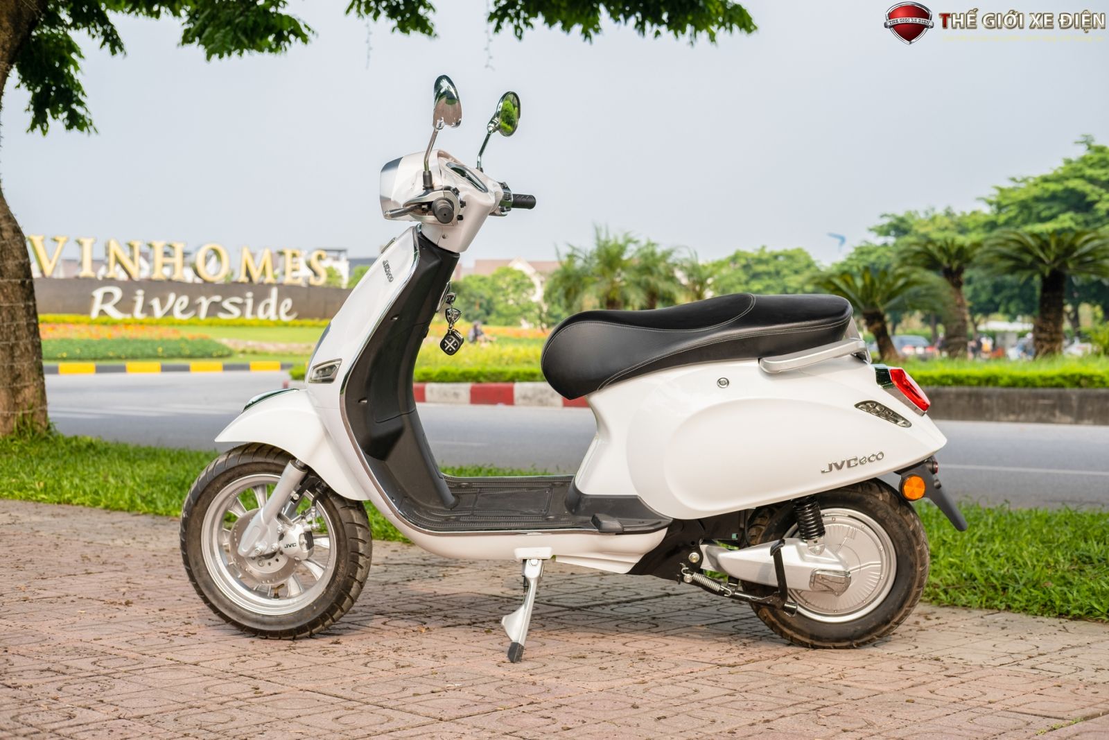 xe điện jvc vespa plus 2020