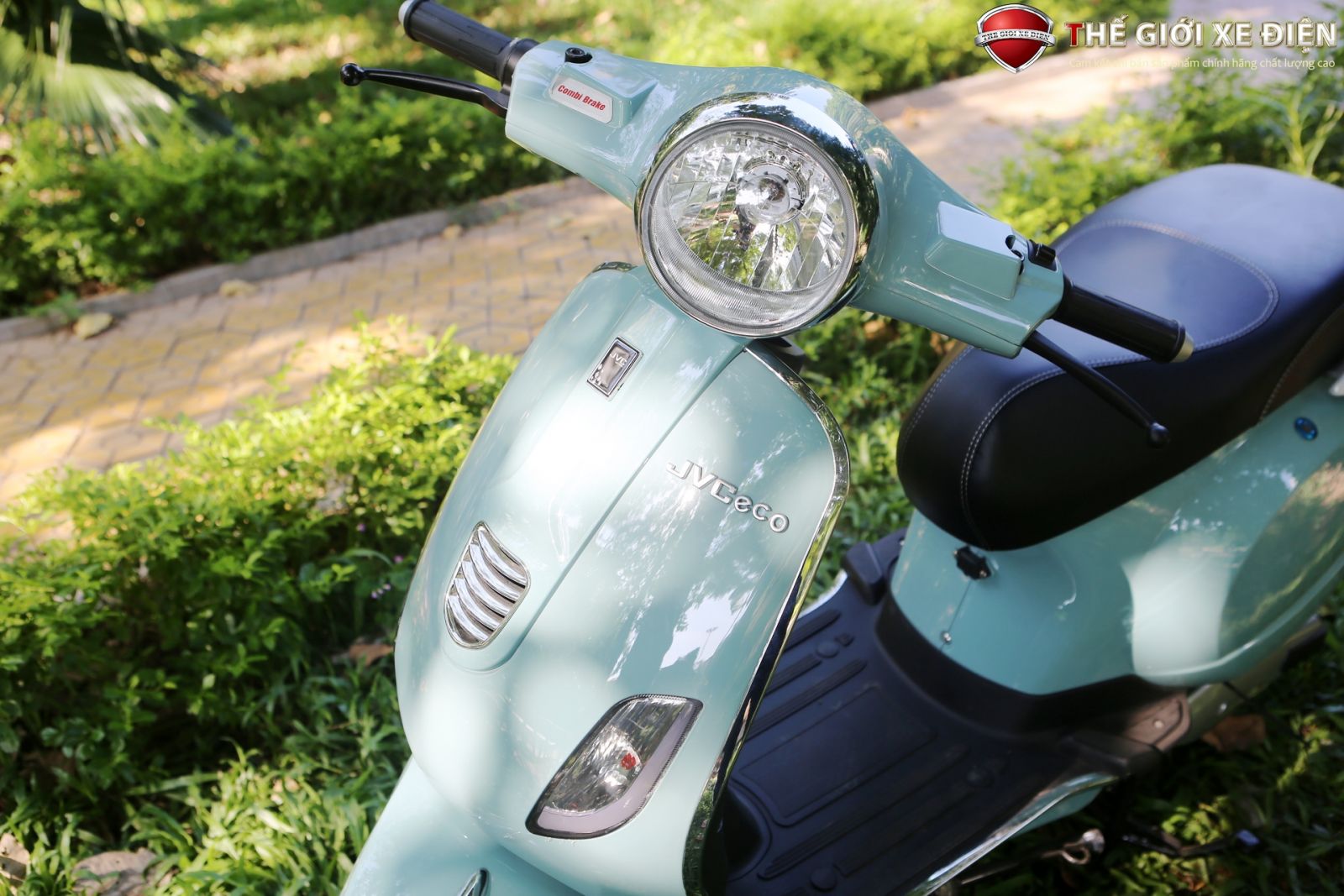 ảnh chi tiết xe điện jvc vespa