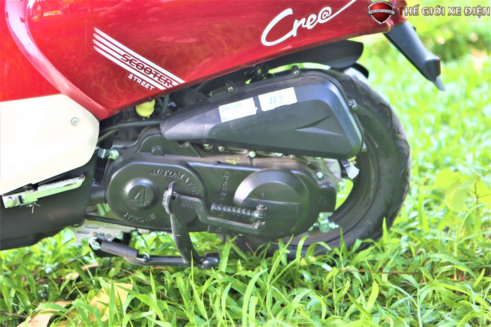 ảnh chi tiết xe ga 50cc hyosung