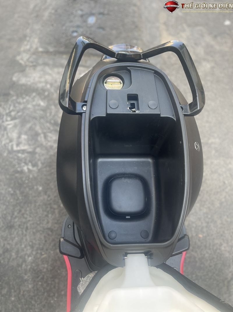 cốp xe scooter victoria