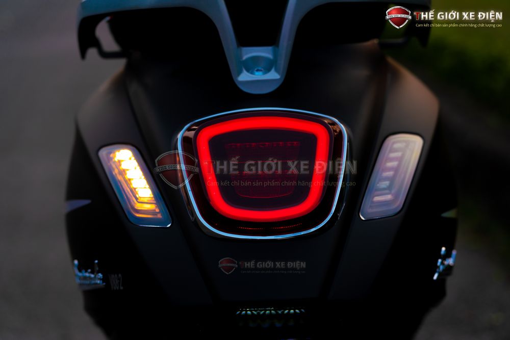 đèn hậu led siêu sáng