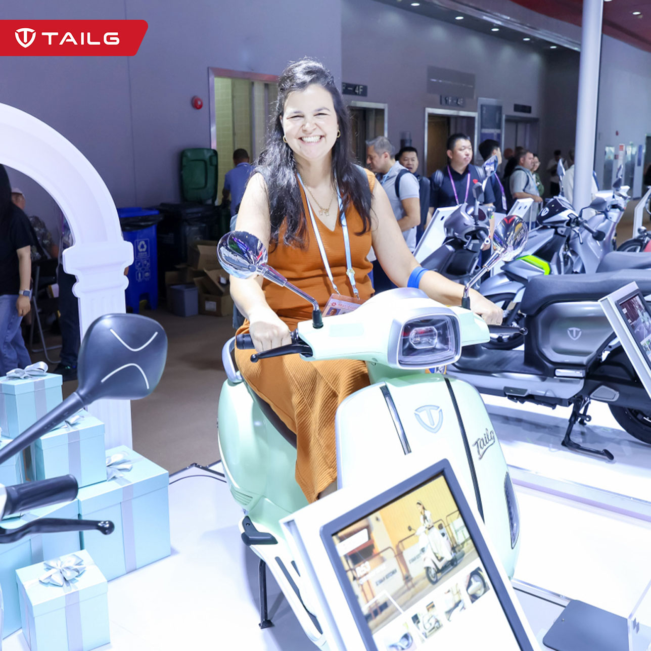 xe máy điện tailg chuẩn bị ra mắt 2025 -R55L
