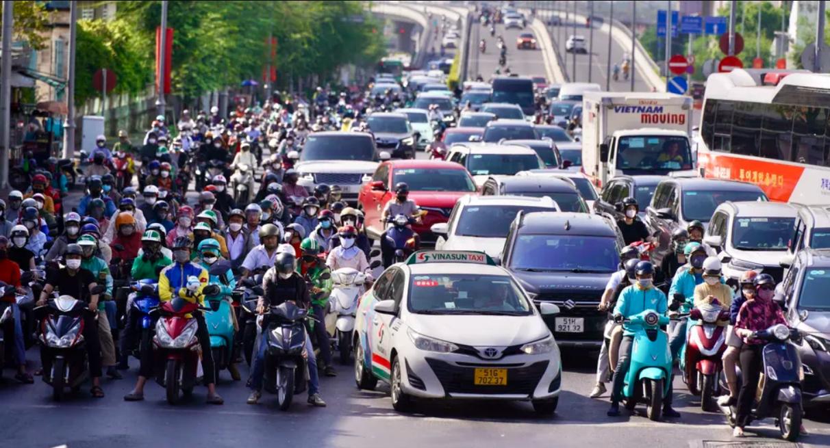 thực hư tphcm cấm xe xăng