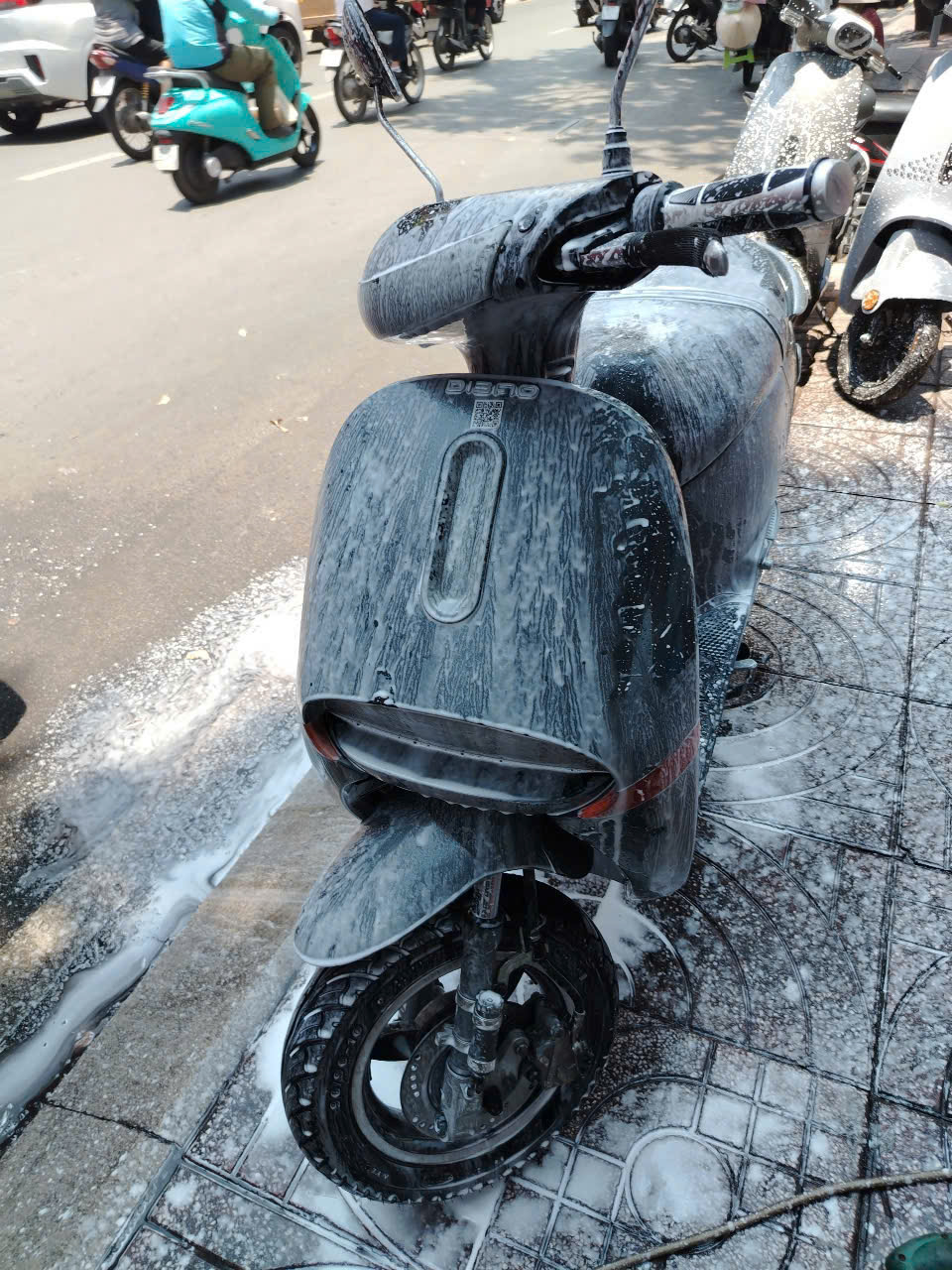 sửa xe máy điện - Vệ sinh xe