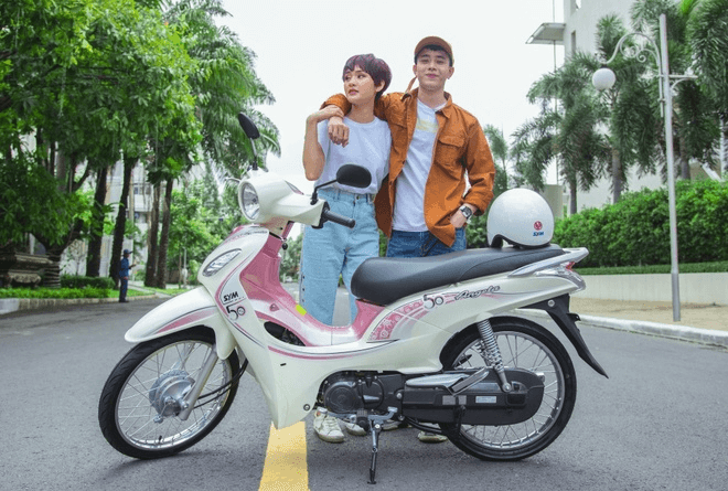 Người chưa đủ tuổi điều khiển xe máy 50cc sẽ bị phạt cảnh cáo