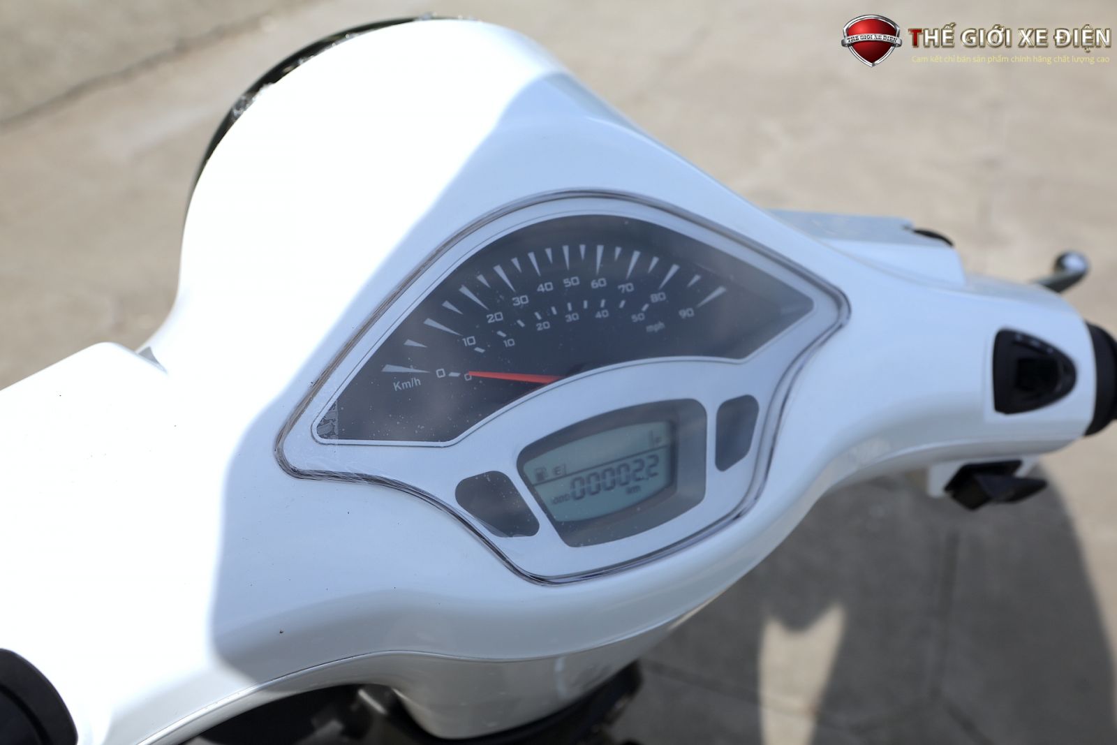 Xe ga 50cc Vespa Dibao Pansy XS sở hữu 2 bảng đồng hồ