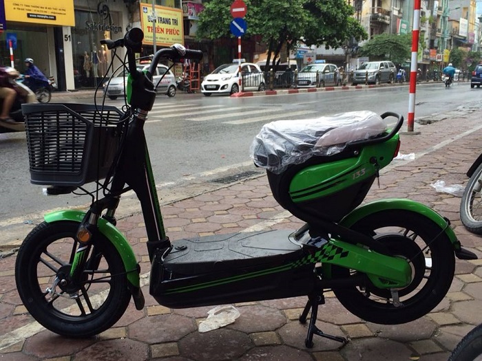 Xe đạp điện Giant M133 Mini xanh lá