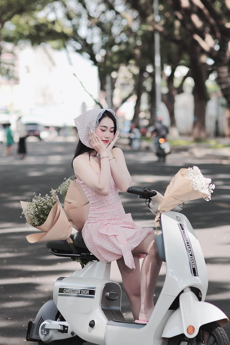 xe đạp điện Hotgirl VC QJTECH