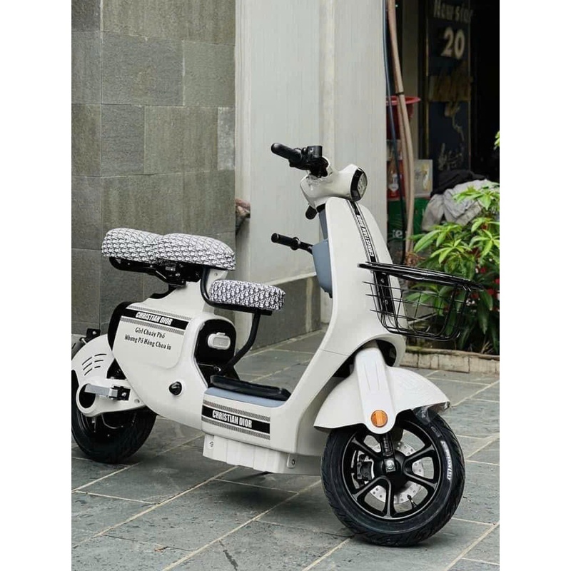 xe đạp điện Hotgirl VC QJTECH