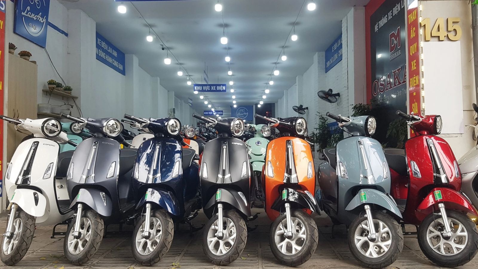 Hình ảnh minh hoạ một số xe ga 50cc chạy xăng 
