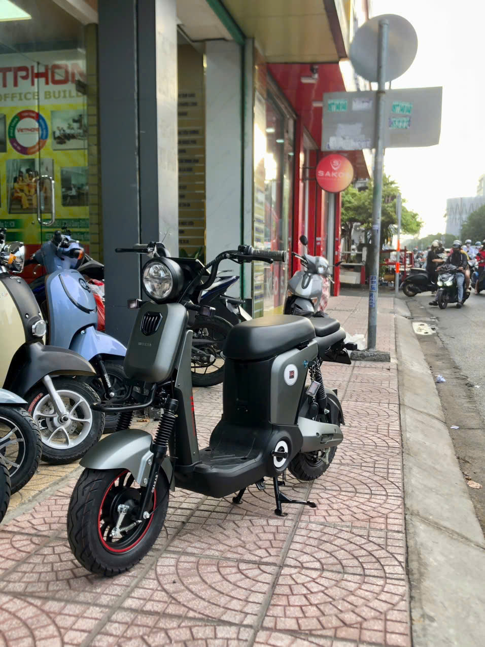 Chọn xe điện an toàn và thân thiện cho học sinh