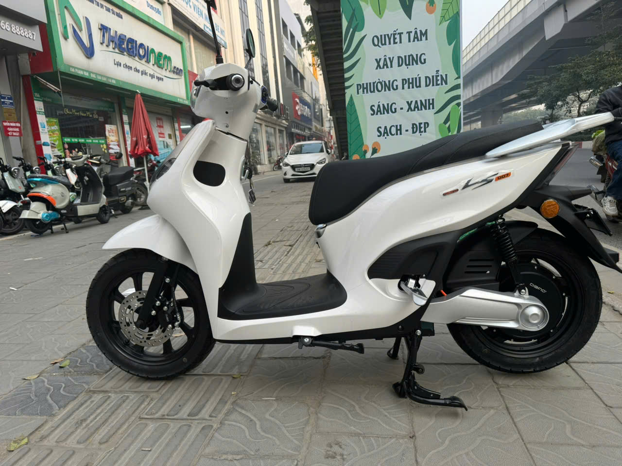 Xe điện nặng hơn xe xăng có phải là nhược điểm với người dùng