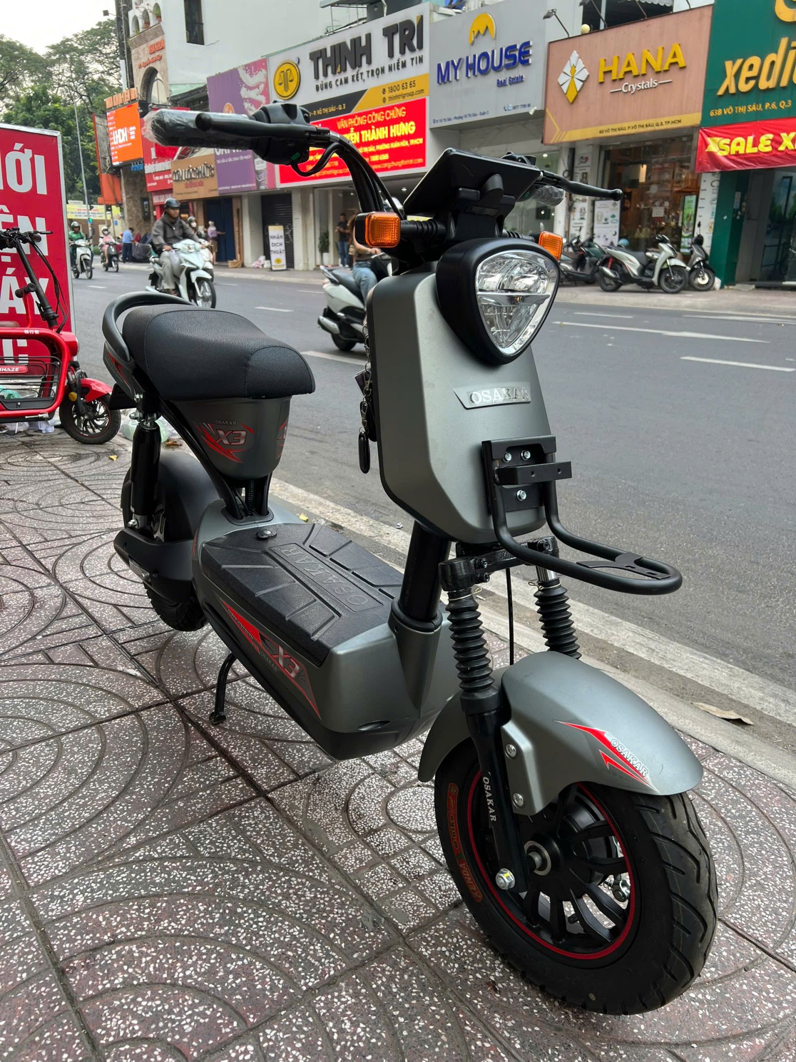 Không cấm sạch xe xăng từ 1/7/2026: Hà Nội kiểm soát khí thải theo từng khu vực, mở đường cho xe điện