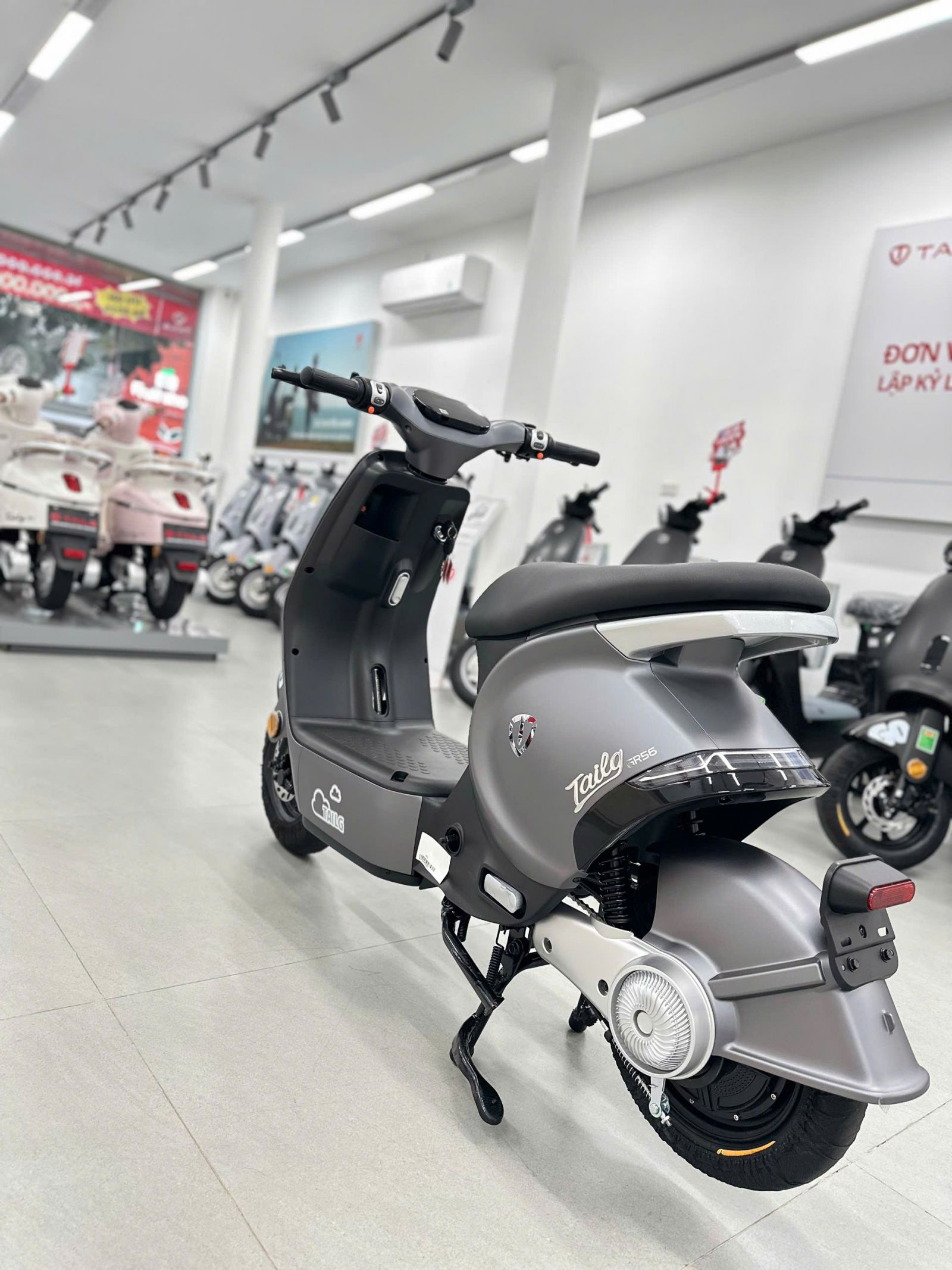 Xe điện nặng hơn xe xăng có phải là nhược điểm với người dùng