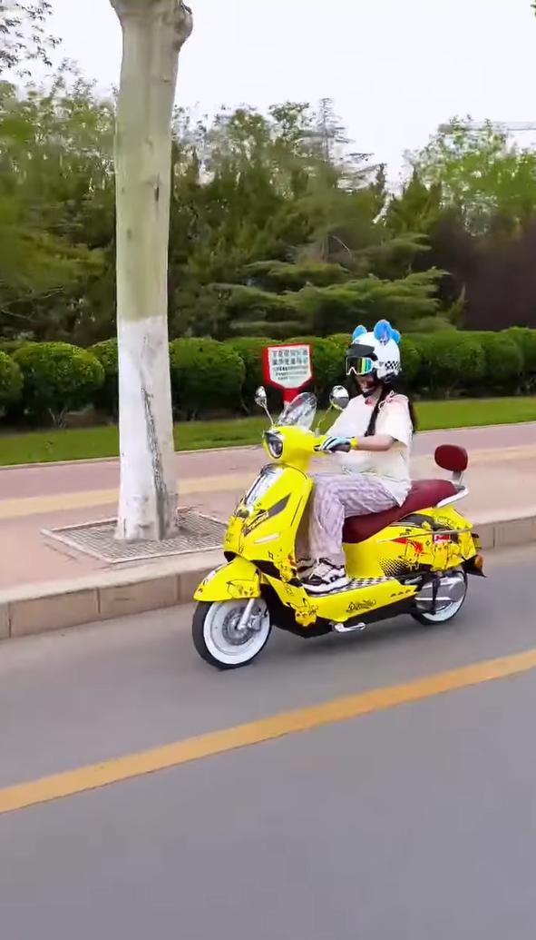 Xe Máy Điện Tailg Queen R71 Bản Độ Màu Cực Đẹp