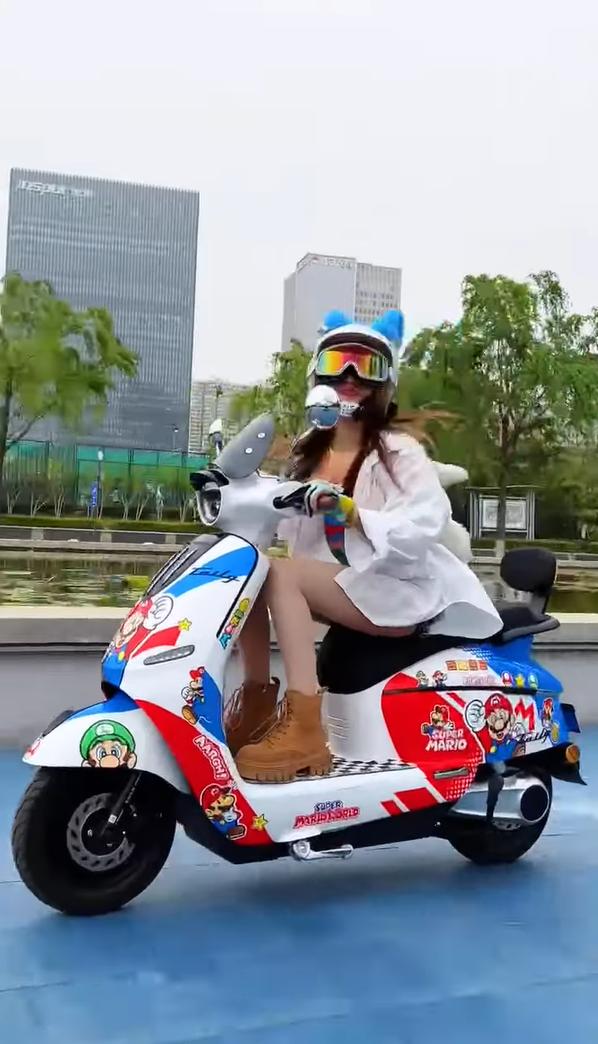Xe Điện Tailg Queen R71 Nổi Bật Trên Đường Phố