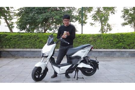 ĐÁNH GIÁ KIÊU HÙNG XE ĐIỆN BỨT PHÁ MẠNH MẼ: HSDELUXE Z3 LIMITED | THẾ GIỚI XE ĐIỆN