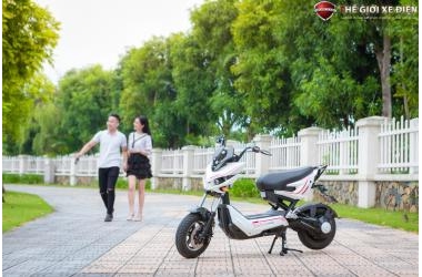 Học Sinh Có Nên Đi Xe Máy Điện Jeek Man Dibao Phanh Đĩa Hay Không?