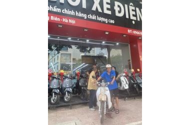 Cụ ông sắm Cub New Vigor Ally dạo phố an hưởng tuổi già