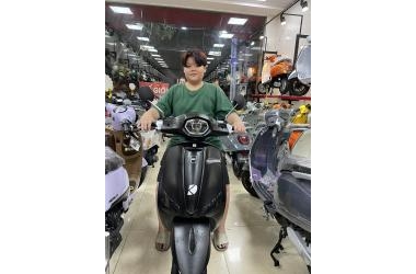 DK roma SX đen tuyền theo em trai cực dễ thương về nhà