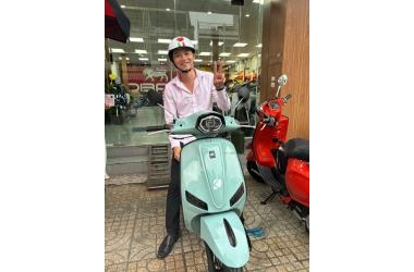 Anh trai dân văn phòng dễ thương chọn DK roma SX