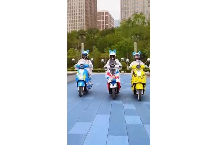 Tailg Queen R71 - Nữ Hoàng Đường Phố Mạnh Mẽ Sang Trọng