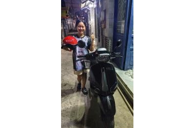 Món quà đầu cấp 3 – Ba tặng con gái chiếc Osakar Nispa Vera P 50cc đầy yêu thương