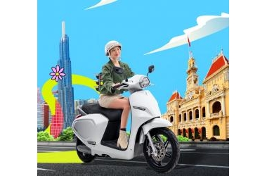 Chỉ trong 48 giờ, hàng nghìn người chọn chuyển từ xe xăng sang xe điện