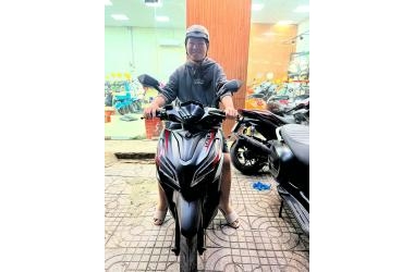 Em Trai Được Bố Mẹ Tặng Xe Máy Điện Tailg T71 Vario Tại Thế Giới Xe Điện – 590 Trường Chinh, Quận 12