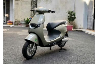 Kinh tế khó khăn nên lựa chọn phương tiện nào tiết kiệm? Tấm vé vàng mang tên xe điện