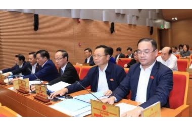 Hà Nội Sau Cuộc Họp 26/11: cấm xe chạy xăng, dầu theo giờ tại 9 phường từ 1-7-2026