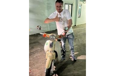 Anh trai “phải lòng” chiếc Cub Motor Thái 50cc ngay từ lần thử đầu tiên