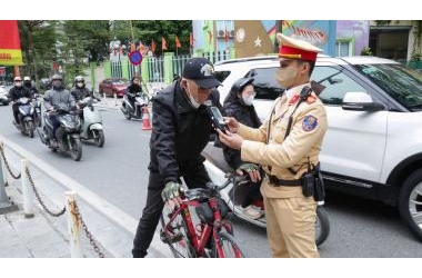Xe đạp không còn ngoại lệ trong kiểm soát nồng độ cồn